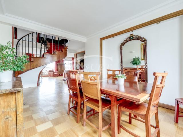 ECOLE MILITAIRECatherine PiguetAlma Immobilier