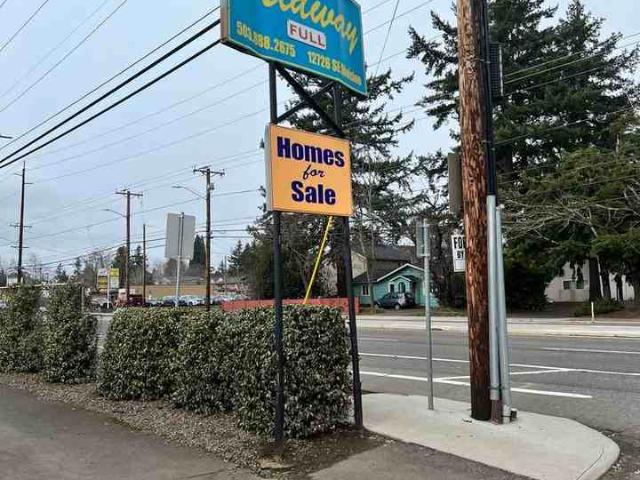 Ecomidway Management LLC Studio Apartment for Rent at 12726 Se Division St, Portland, OR 97236 Powellhurst Gilbert
