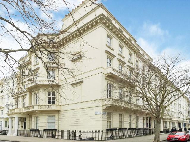 Eccleston Square, London SW1V, 2 bed flat to rent, £3,750 pcm | PrimeLocation