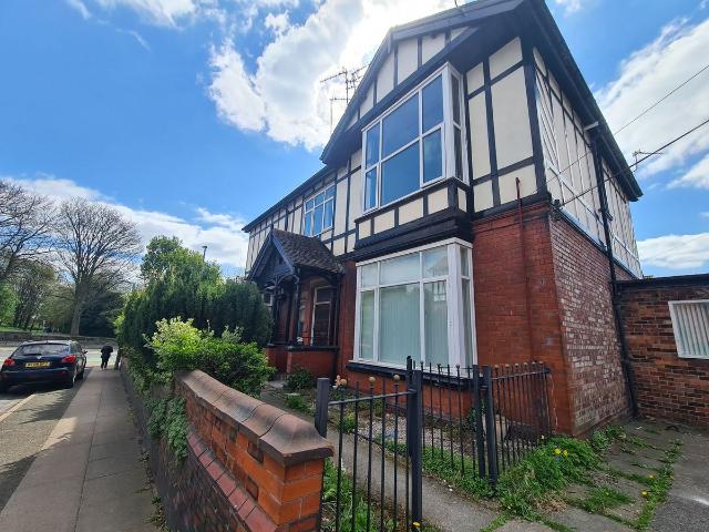 Eccles Old Road, Salford M6, 2 bed flat to rent, £1,150 pcm | PrimeLocation