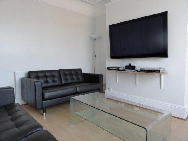 Ecclesall Road 6 bed house share to rent £3,126 pcm £721 pw