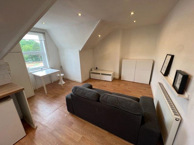 Ecclesall Road, Sheffield S11, 1 bed flat to rent, £785 pcm | PrimeLocation