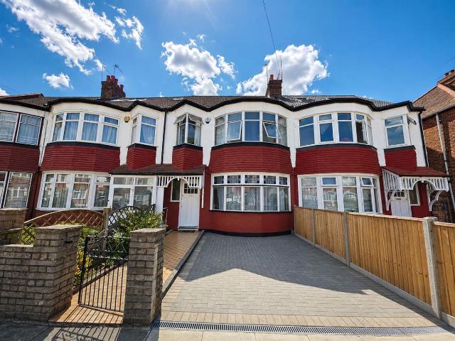 Ecclesbourne Gardens, Palmers Green N13, 3 bed terraced house to rent, £2,600 pcm | PrimeLocation