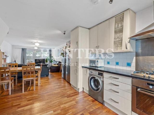 Ecclesbourne Road, London, N1 4 bed house to rent £5,500 pcm £1,269 pw