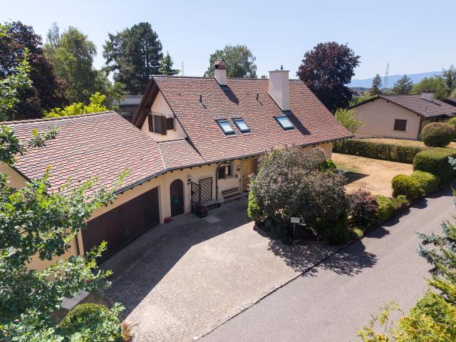Echallens, zu verkaufen, Charaktervolles Haus, 6.5 Zimmer, Grundstück 1228 m2