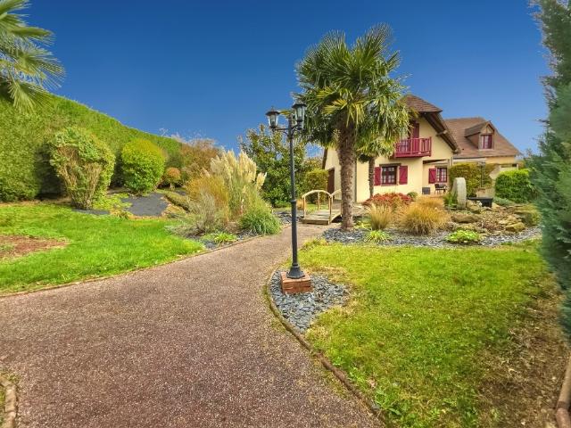 ECHAUFFOUR 61370 maison 6 chambres sur sous sol complet, terrain 2.805 m²