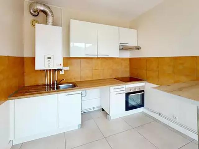 Echirolles 38130 Location appartement 2 pièces t2 parking