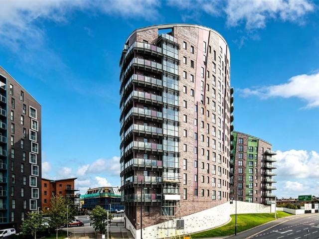 Echo Central, Cross Green Lane. 2 bed apartment to rent £1,150 pcm £265 pw