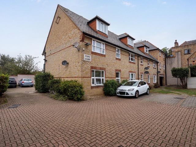 Echo Court, Sun Lane, Gravesend, Kent DA12, 1 bed flat to rent, £995 pcm | PrimeLocation