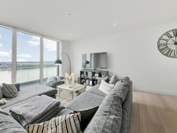 Echo Court