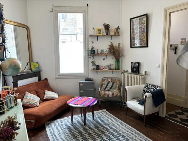 Echoppe de type 3 de 60 m² env. avec Petite Cour
