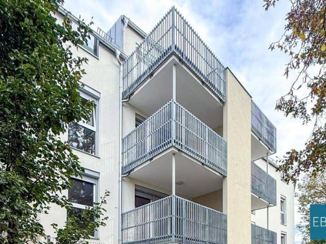 Eckwohnung im 1. OG