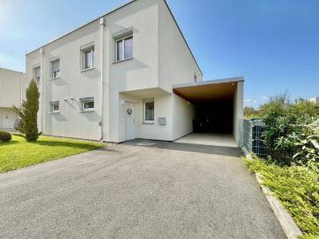 ECKREIHENHAUS mit Stil ca. 113m² gew. NFL 4 Zimmer Küche Garten ca.193m² Terrasse ca.10m² KFZ Stellplatz