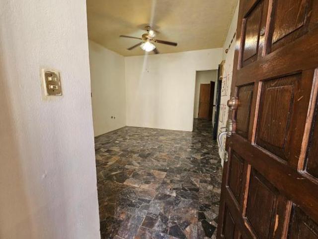 ECL CASA EN VENTA SANTA CATARINA CENTRO CALLE COLEGIO DE NIÑAS