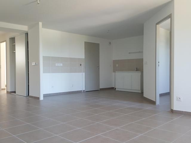 ECLASSAN Centre village Appartement T3