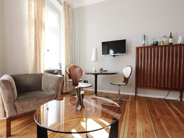 Eclectic Charming one bedroom apartment in Prenzlauer Berg, Berlin Amsterdam Apartments for Rent