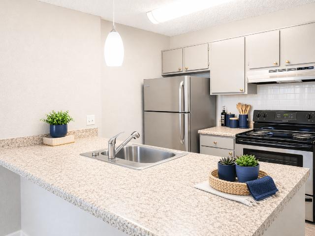 Eclipse Apartments 2 Bedroom Apartment for Rent at 4155 Satellite Blvd, Duluth, GA 30096