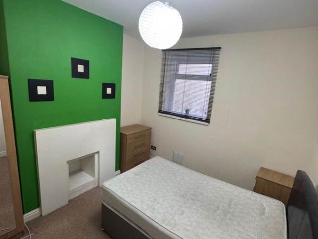 Eclipse Street, Cardiff CF24, 5 bed terraced house to rent, £1,900 pcm | PrimeLocation