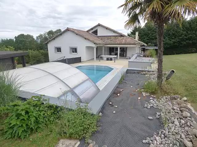 Eclose Badinières 38300 Achat / Vente maison 6 pièces t6 piscine terrasse