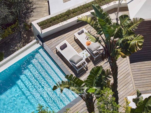 Écrin Suspendu sur la Méditerranée: Villa d'Exception à La Cali