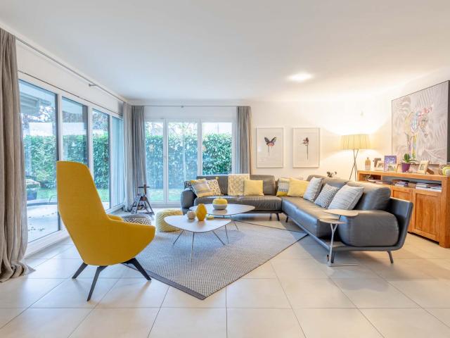 Ecublens: Ideal pour une famille ! Commodités a proximité !