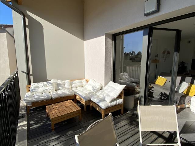 Écully Centre Appartement au dernier étage avec loggia 57m² Ecully