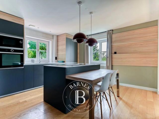 Écully, Duplex 3 Chambres 167 m² en location