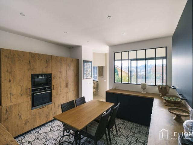 ÉCULLY MAISON MAIS RECENTE 240 M²