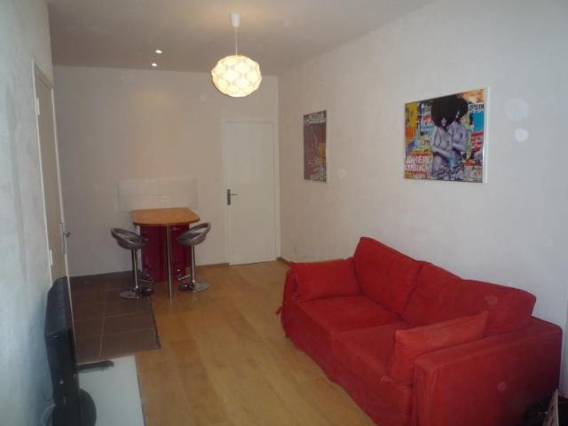 Ecusson~Coup de coeur! Appartement T2 meublé