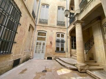 Ecusson T2 70.86 m² FDI Services Immobiliers