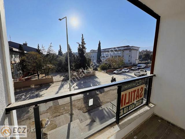Ecz Gayrimenkul Den Satılık 2+1 Sıfır Okul Karşısı Daire