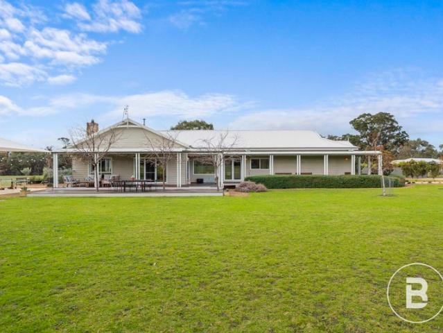 Eagle Wings Rise Grampians. Luxury Lifestyle Business