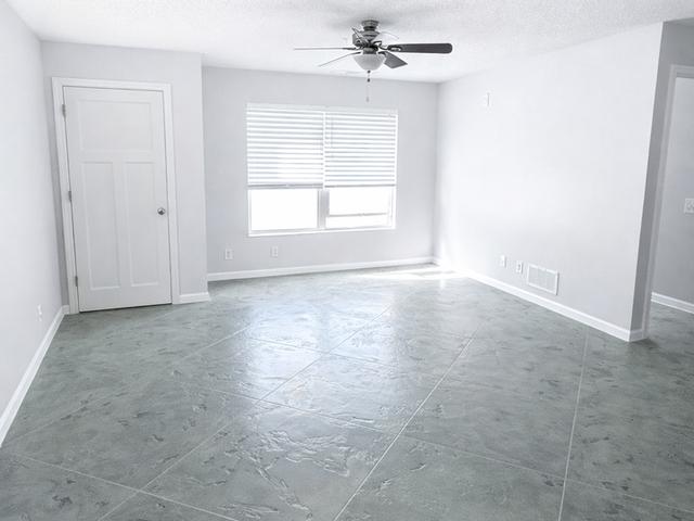 Eagle Crossing 4 Bedroom Apartment for Rent at 633 Ontario St Se, Minneapolis, MN 55414 Prospect Park