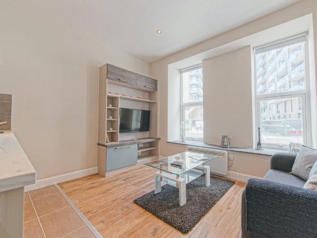 Eagle House, 11 Blackfriars Road, Salford, M3 7AG, United Kingdom | 1 bed apartment for rent #115328506 | Rentberry