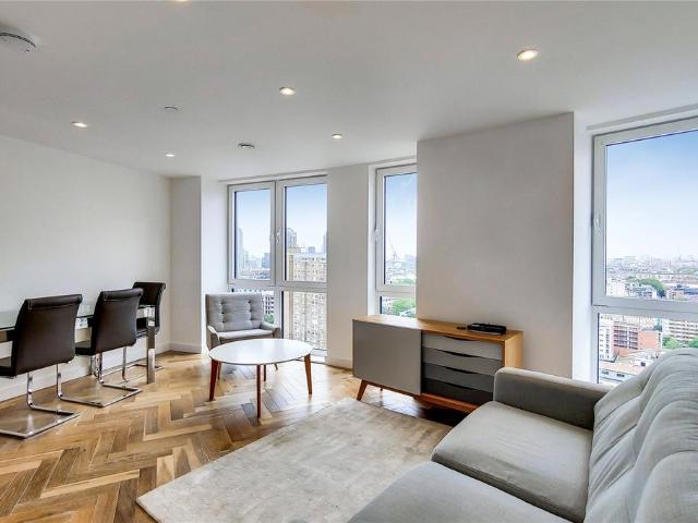 Eagle Point, City Road, London, EC1V 1 bed apartment to rent £3,250 pcm £750 pw