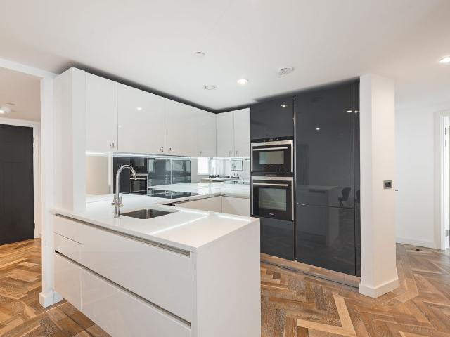 Eagle Point, City Road, London EC1V, 2 bed flat to rent, £4,300 pcm | PrimeLocation