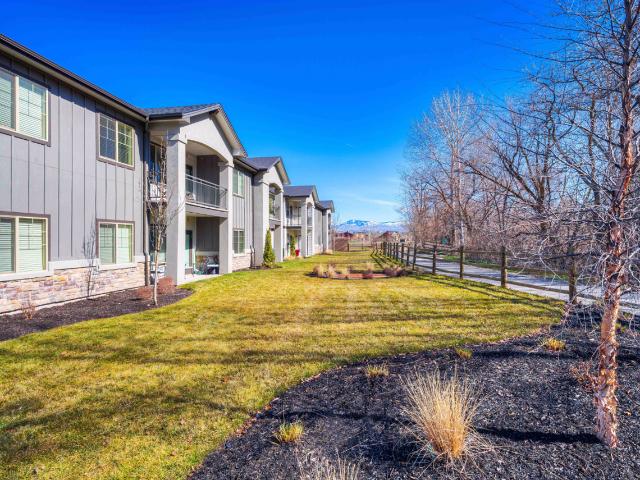 Eagle River Apartments 3 Bedroom Apartment for Rent at 827 E Riverside Dr, Eagle, ID 83616