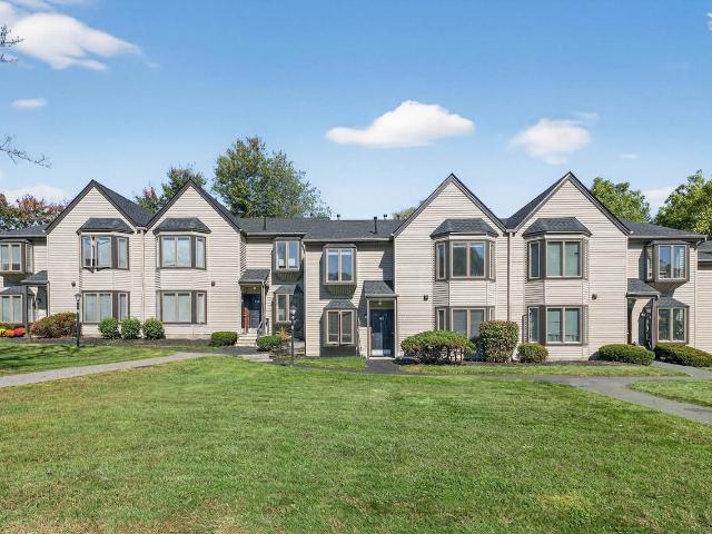 Eagle Rock Apartments at Mohegan Lake 1 Bedroom Apartment for Rent at 209 New Chalet Dr, Mohegan Lake, NY 10547