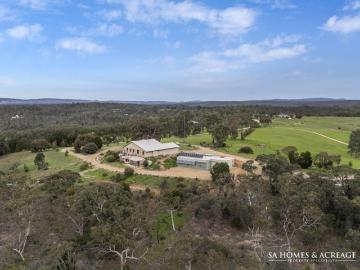 Eagle's Nest Elevated Living with Unrivalled Barossa Views