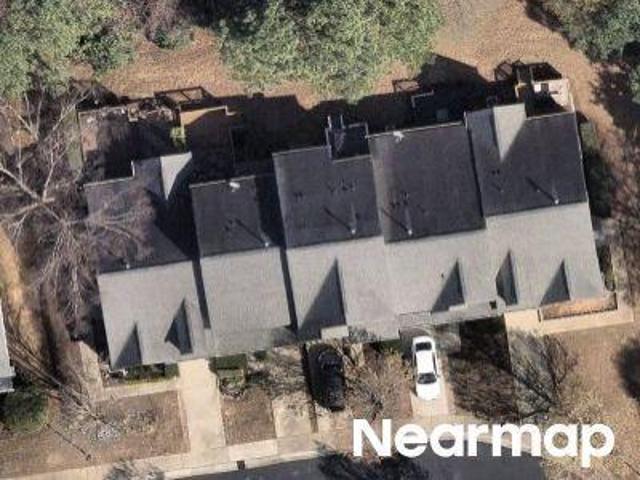 Eagles Nest Ln