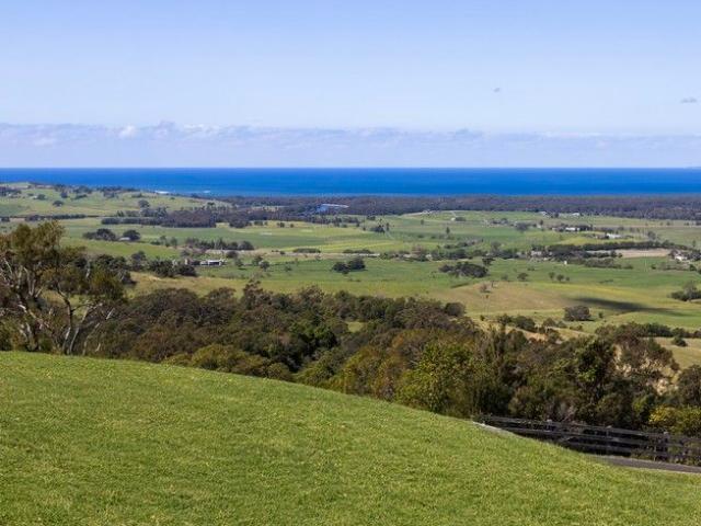 'Eagleview Park' A Once in a Lifetime and Farming Estate in Foxground