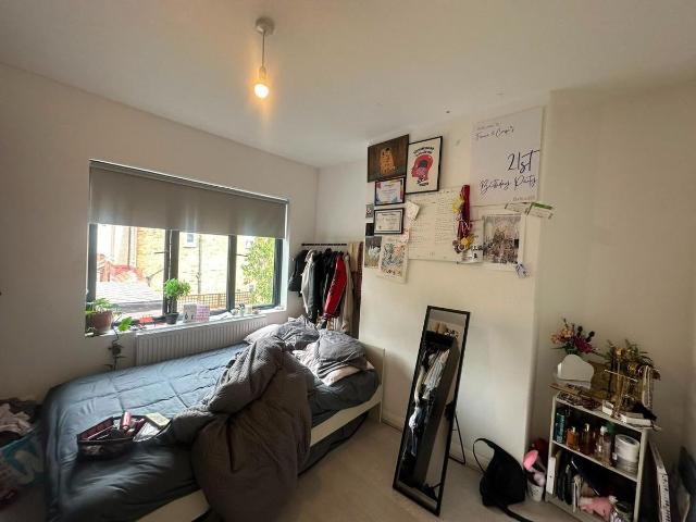 Ealing Park Gardens, Ealing W5, 2 bed flat to rent, £2,000 pcm | PrimeLocation