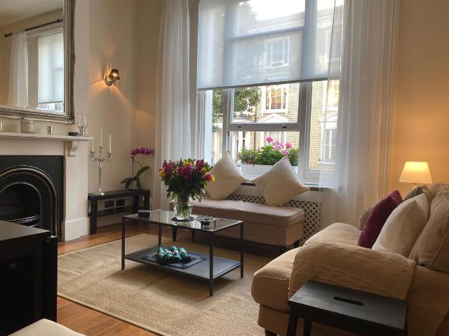 Eardley Crescent, Earl's Court, London SW5, 2 bed flat to rent, £5,200 pcm | PrimeLocation