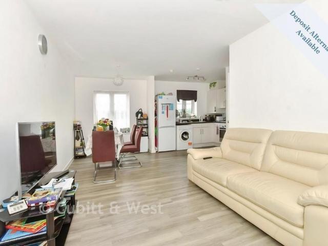 Earhart House, Cornwell Avenue, RH10 2 bed apartment to rent £1,600 pcm £369 pw
