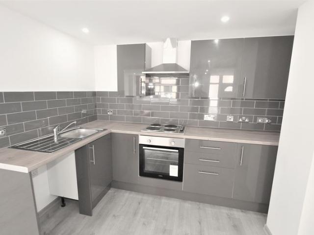 Earl Street, Northampton NN1, 1 bed flat to rent, £700 pcm | PrimeLocation