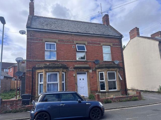 Earle Street, Yeovil, Somerset BA20, Studio to rent, £400 pcm | PrimeLocation