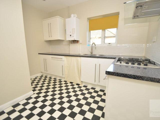 Earlham Court, Norwich NR2, 2 bed flat to rent, £975 pcm | PrimeLocation