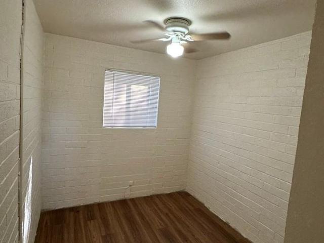 Earll Drive Apartments Studio Apartment for Rent at 3413 E Earll Dr, Phoenix, AZ 85018