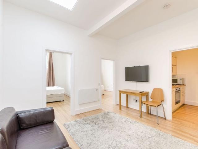 Earls Court Road, Earls Court, London SW5, 2 bed flat to rent, £2,709 pcm | PrimeLocation