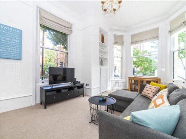 Earls Court Square, Earls Court. 1 bed apartment to rent £2,600 pcm £600 pw